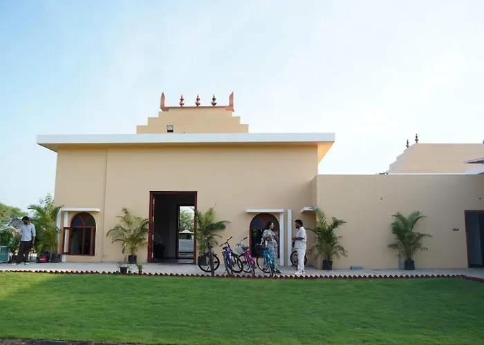 Deshadan Chola , Thanjavur
